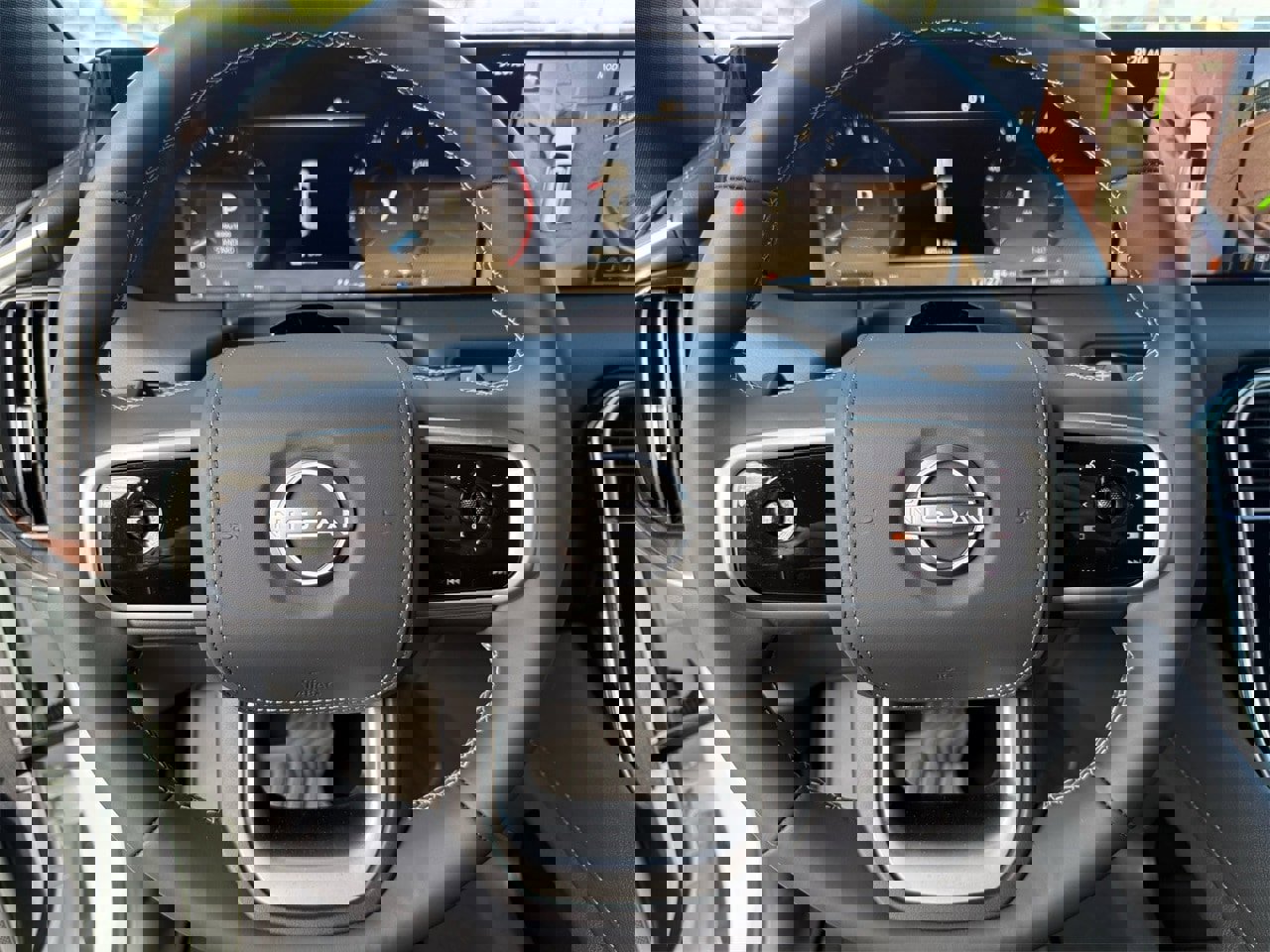 New 2025 Nissan Armada Platinum Reserve image 13