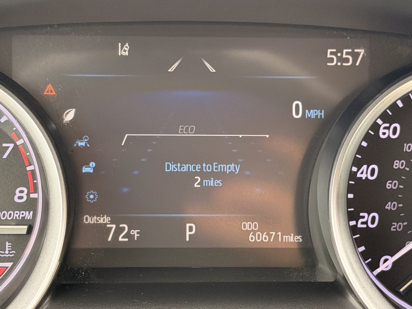 Used 2022 Toyota Camry LE AWD/4WD image 22