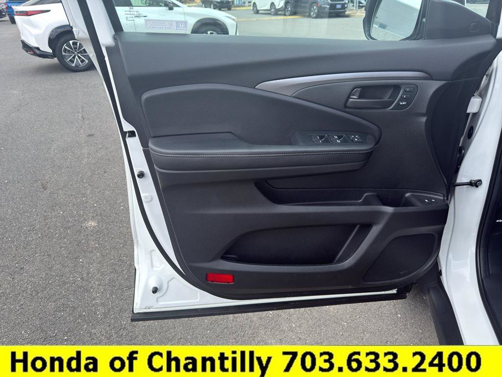 Certified 2023 Honda Passport EX-L image 21