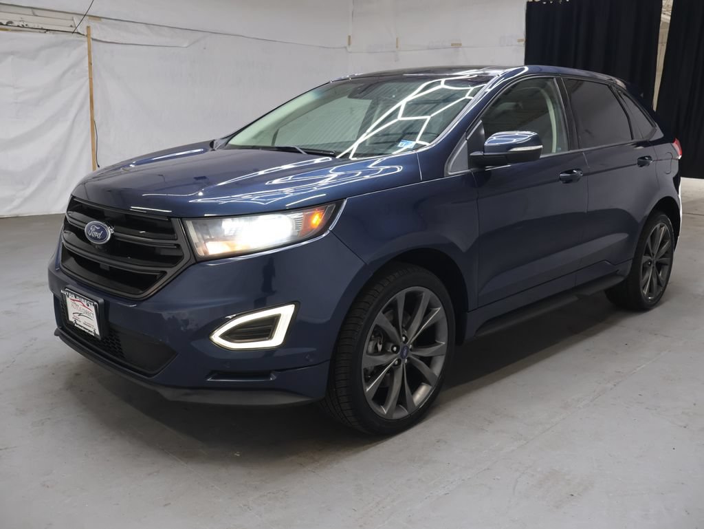 Used 2017 Ford Edge Sport w/ Equipment Group 401A AWD/4WD image 3