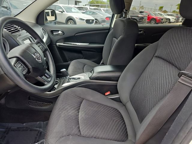 Used 2017 Dodge Journey SE FWD image 14