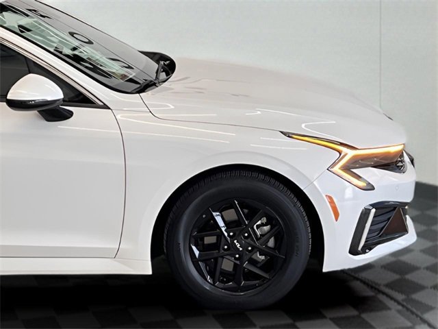 Used 2025 Kia K5 LXS image 6