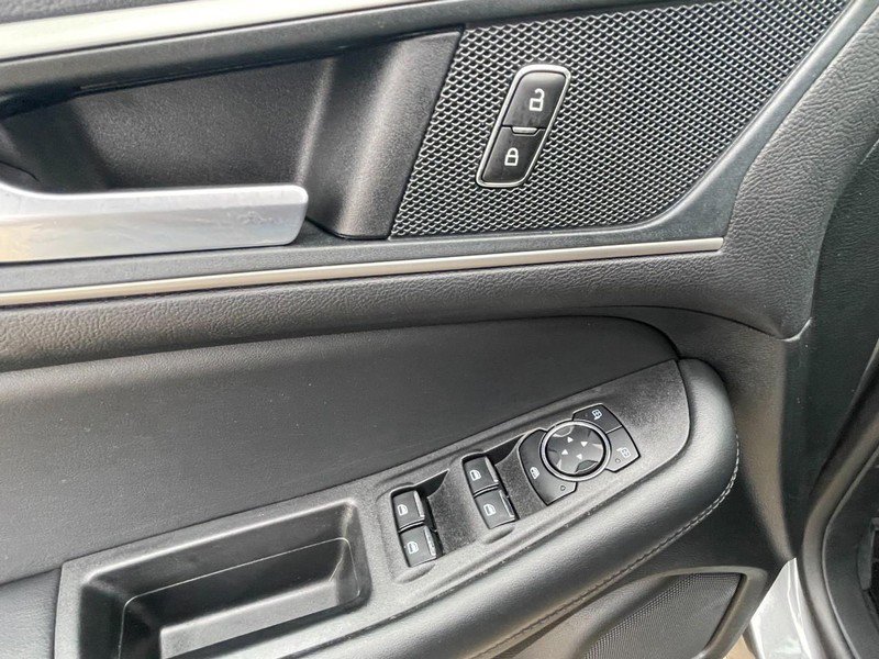 Used 2024 Ford Edge SEL w/ Convenience Package image 23