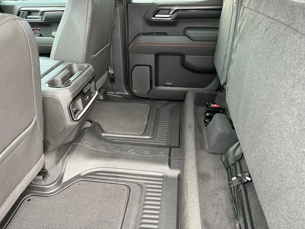 Used 2022 GMC Sierra 1500 AT4 w/ AT4 Preferred Package image 17
