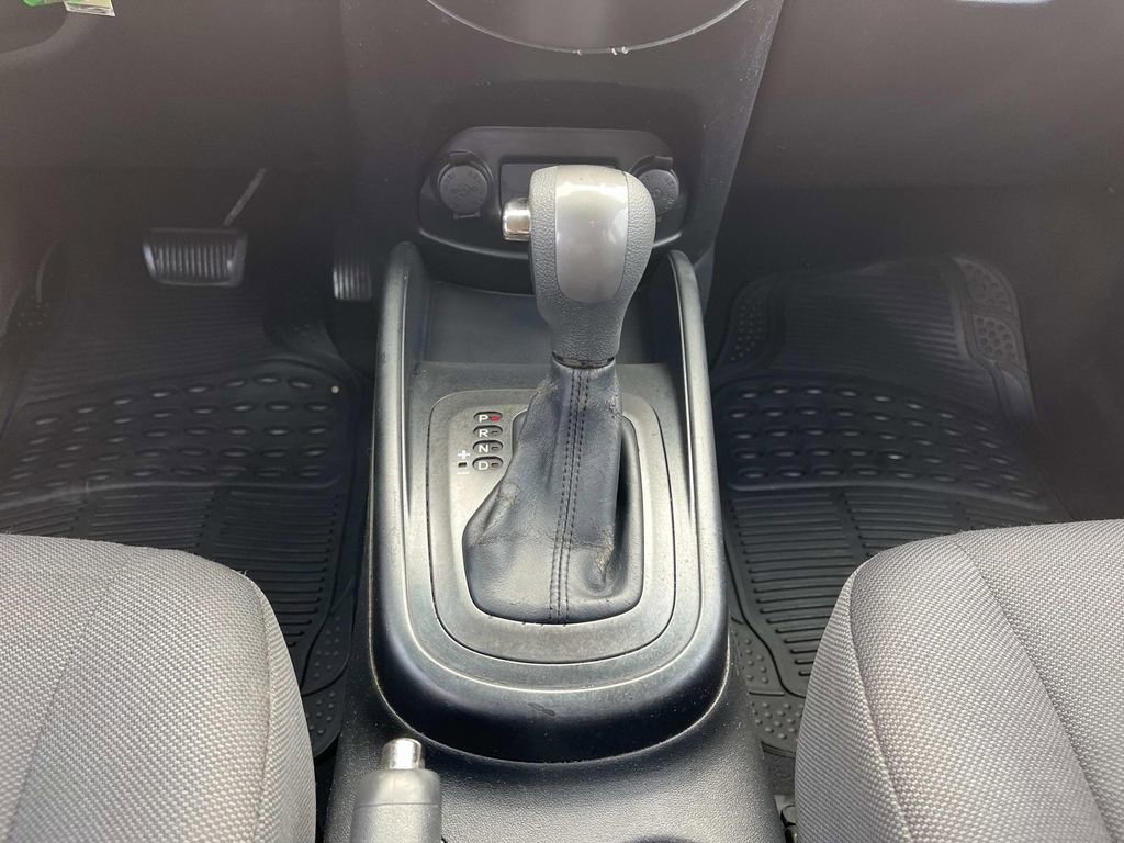 Used 2011 Kia Soul + w/ Audio Pkg image 15