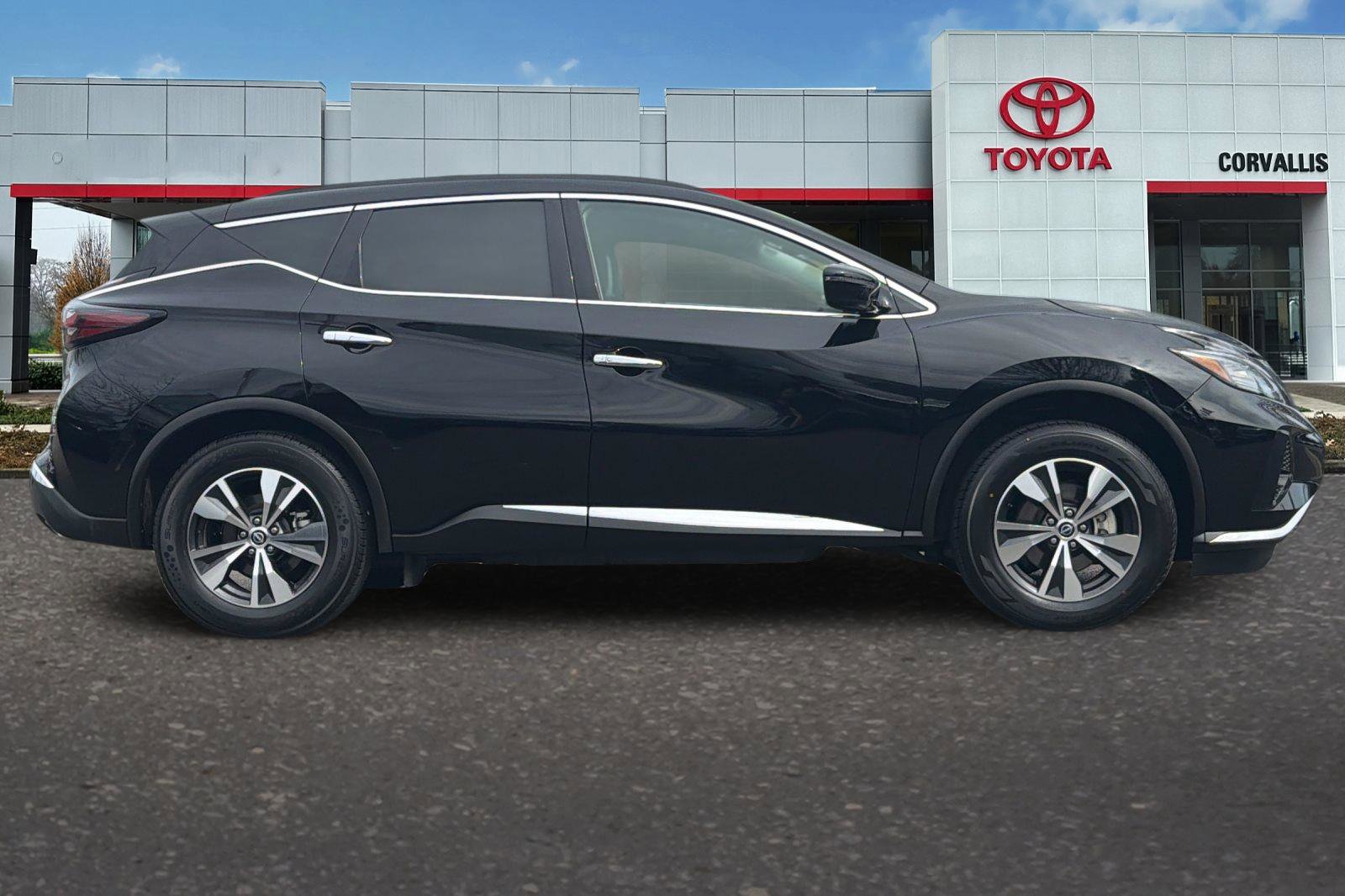 Used 2024 Nissan Murano SV FWD image 3