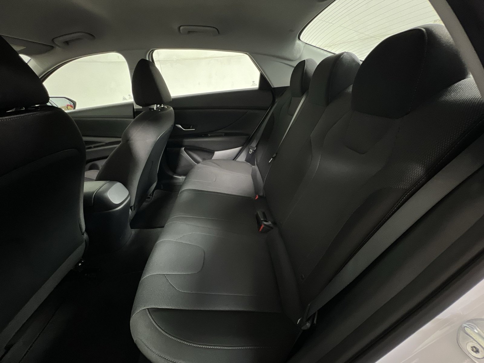 Used 2023 Hyundai Elantra SE FWD image 23
