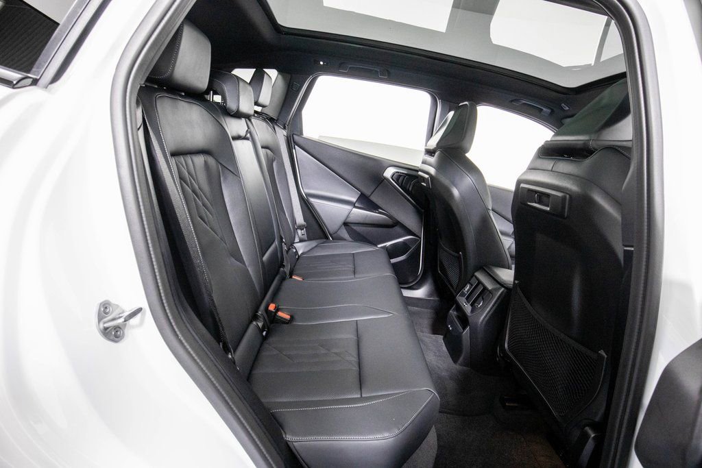 Used 2025 BMW X3 xDrive30i image 12