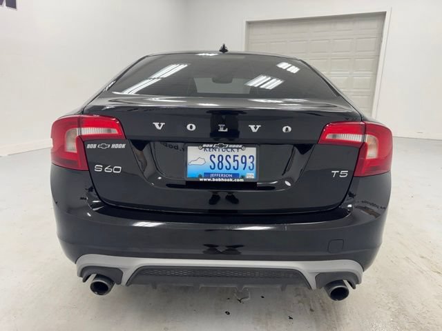 Used 2017 Volvo S60 T5 Dynamic FWD image 6