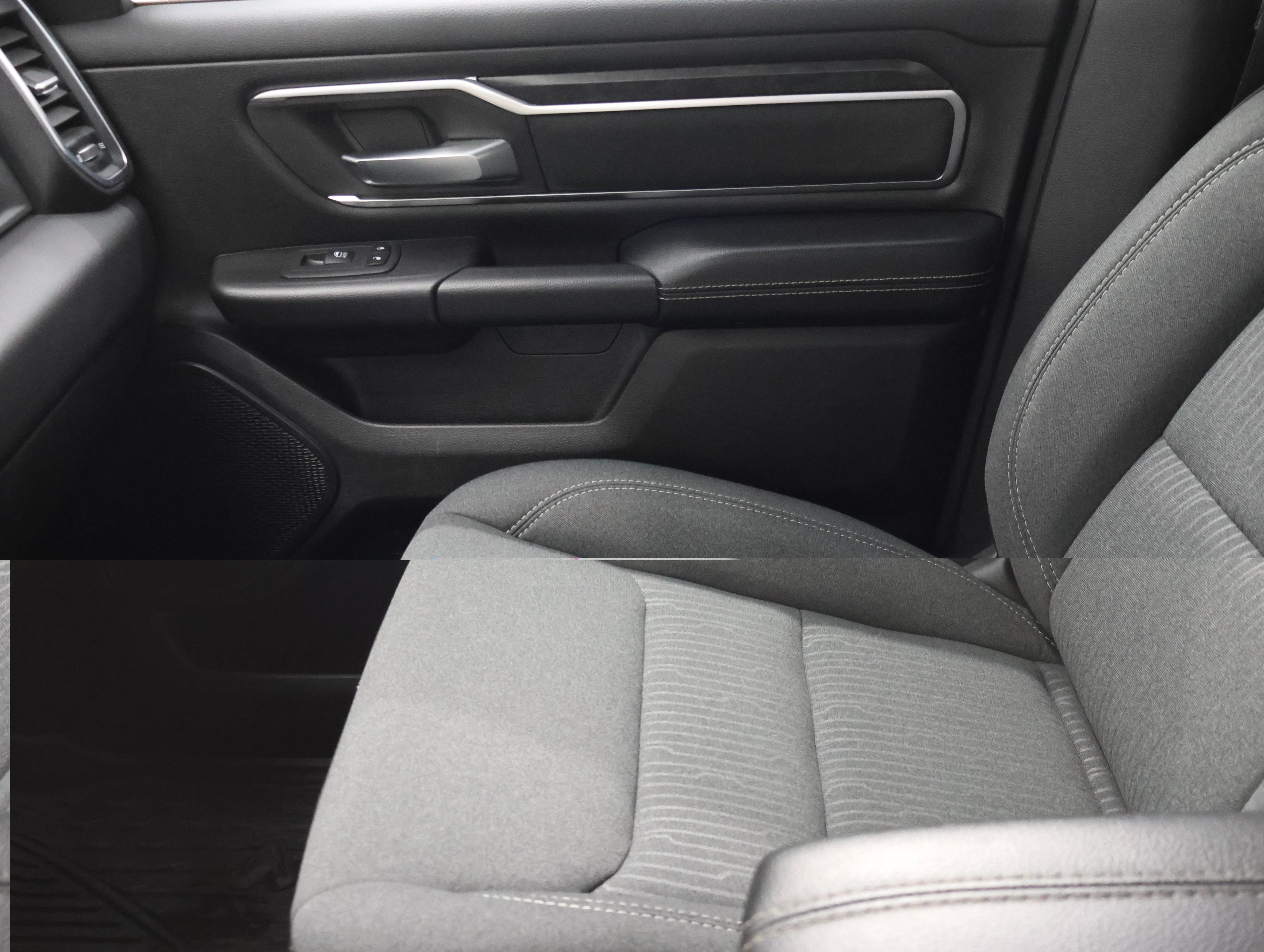 Used 2024 RAM 1500 Big Horn AWD/4WD image 12