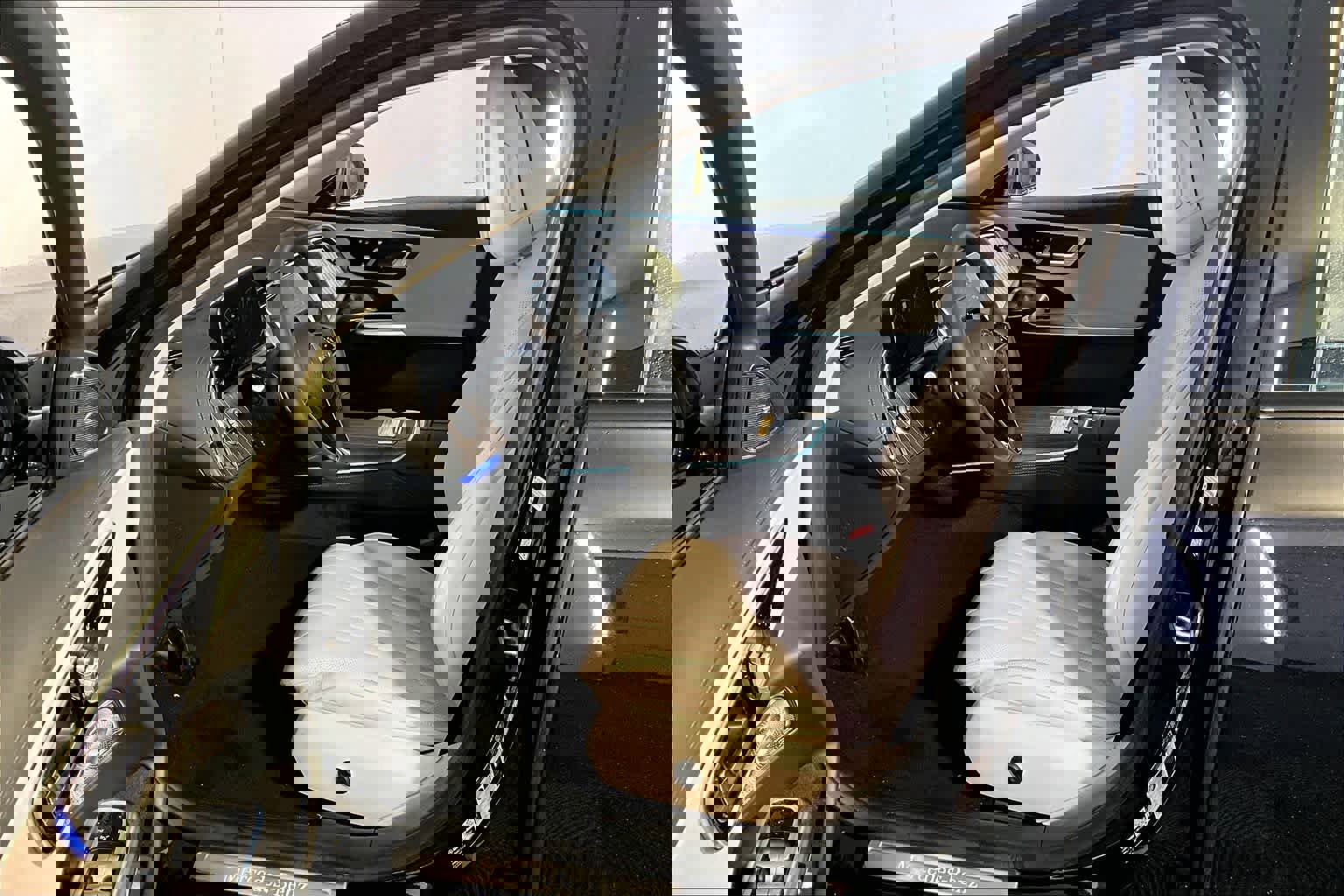 New 2026 Mercedes-Benz E 450 4MATIC Sedan image 13