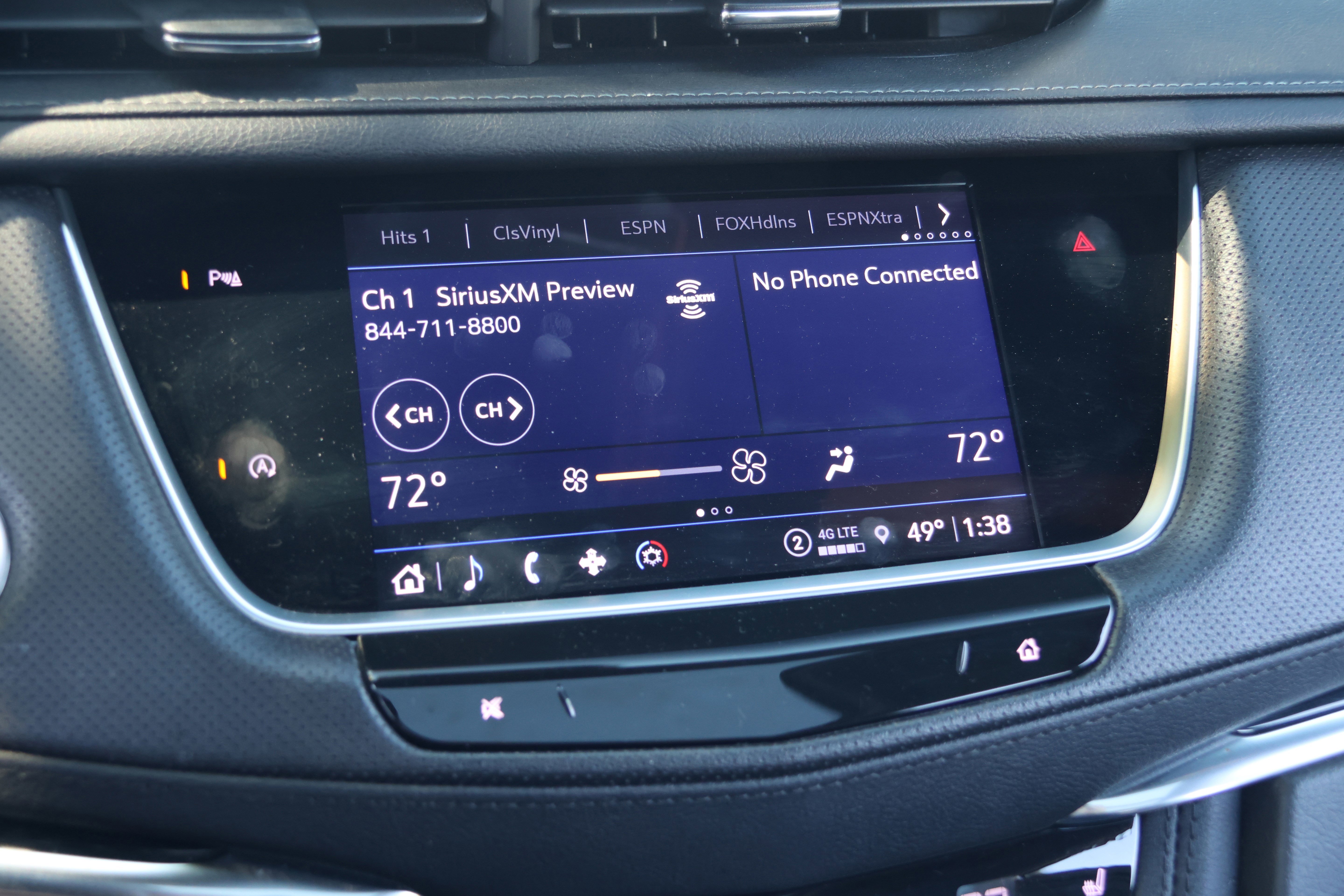 Used 2022 Cadillac XT5 Premium Luxury w/ LPO, Floor Liner Package image 26