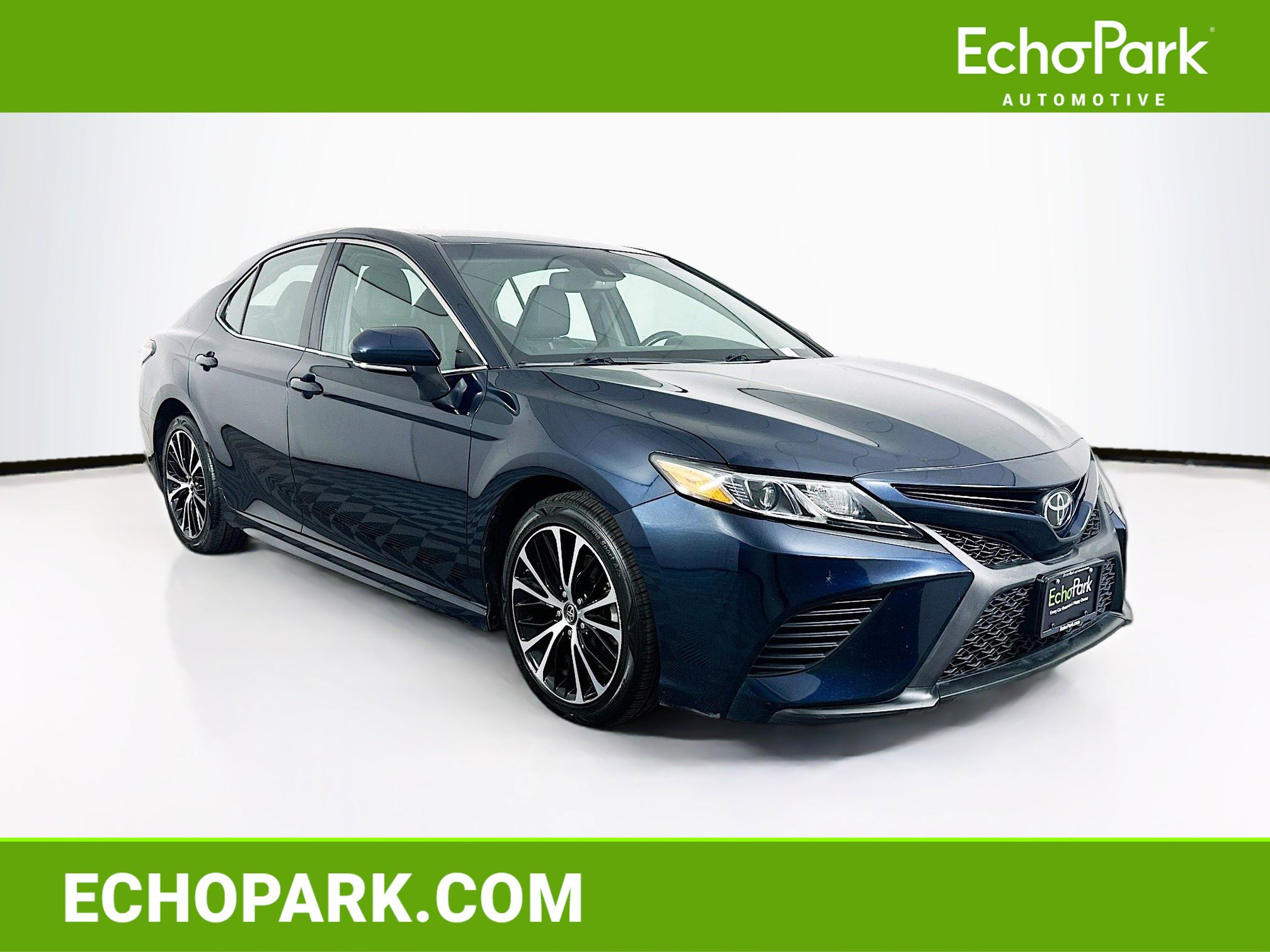 Used 2018 Toyota Camry SE w/ Convenience Package image 1