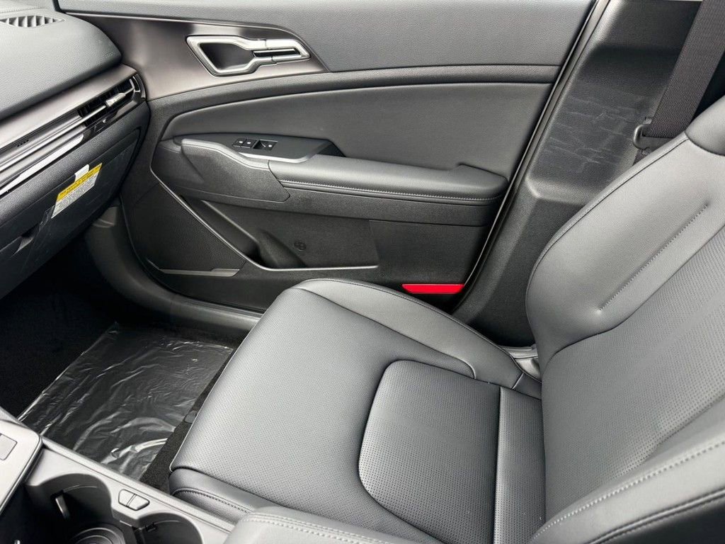 New 2026 Kia Sportage EX image 17