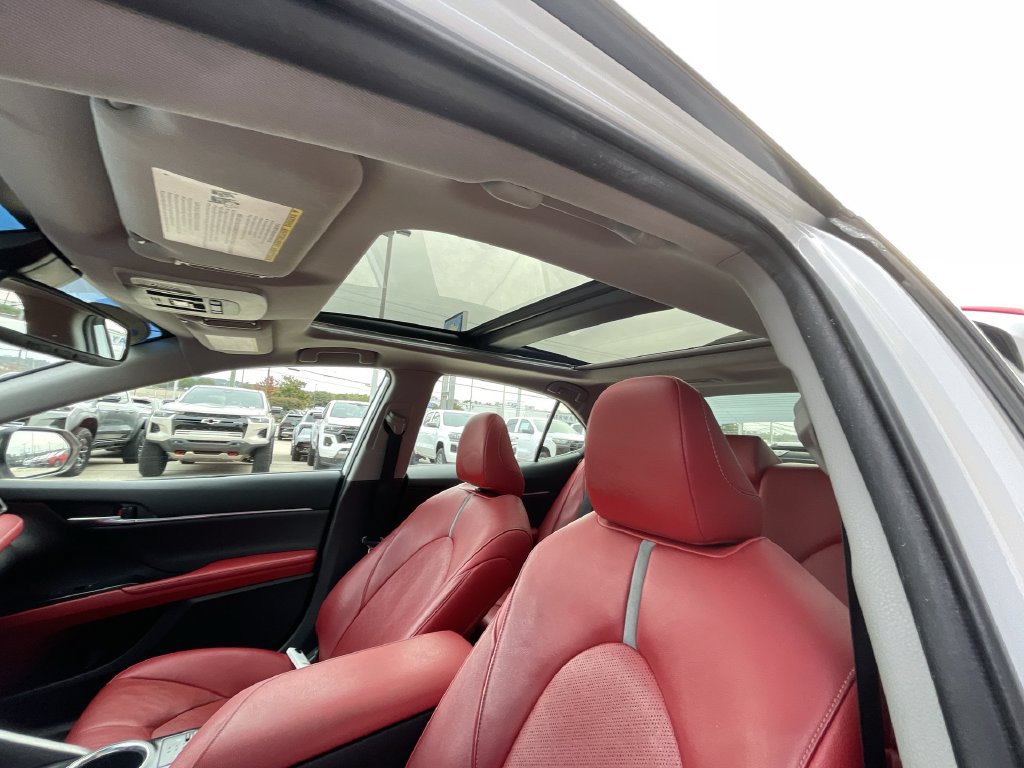 Used 2019 Toyota Camry XSE FWD image 19