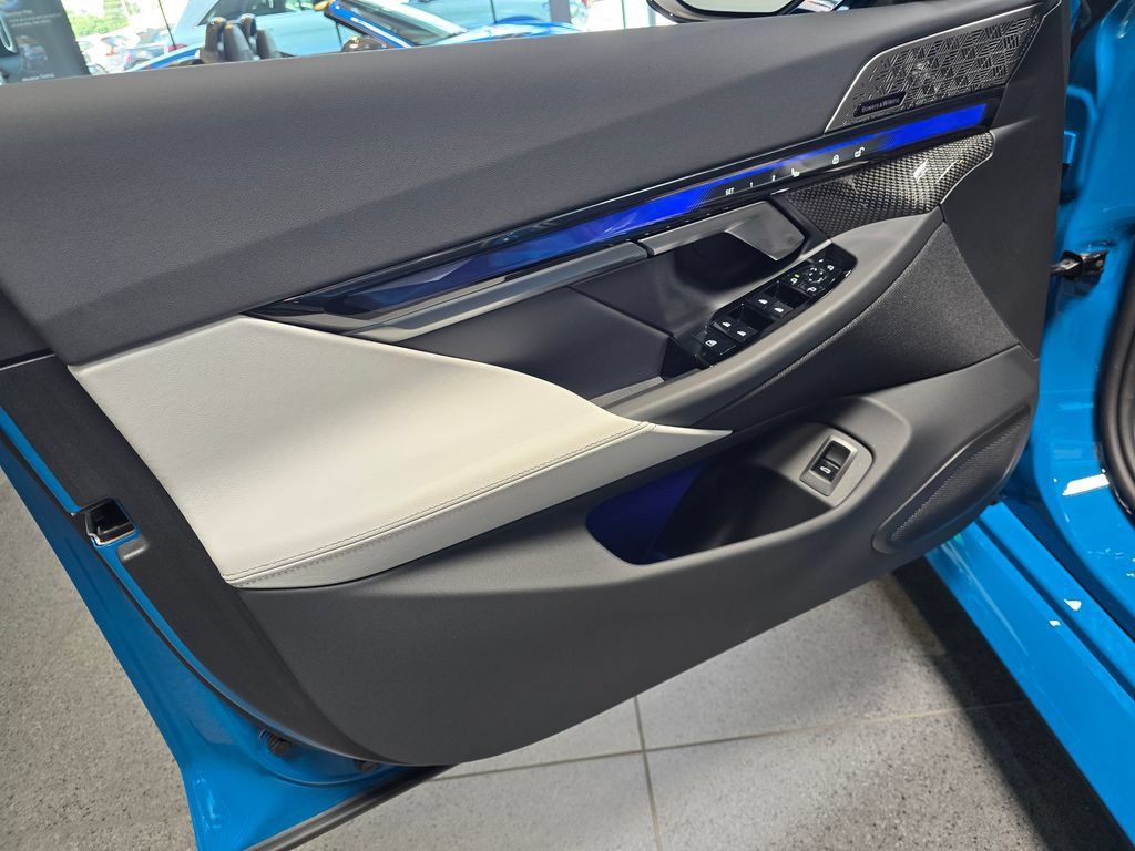 Used 2026 BMW M5 Touring AWD/4WD image 12