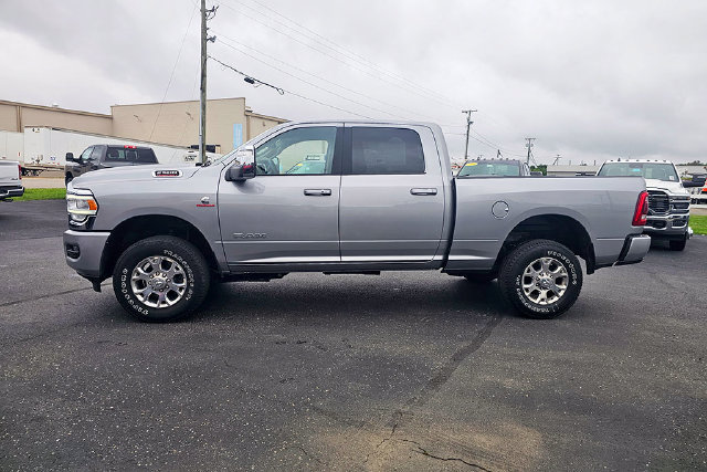 Used 2024 RAM 2500 Laramie w/ Safety Group AWD/4WD image 4