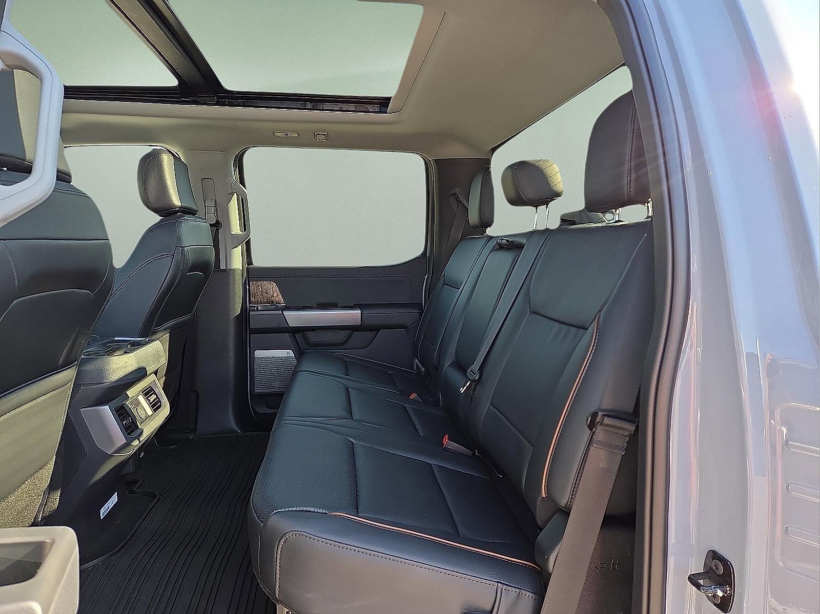 New 2026 Ford F250 Lariat image 10