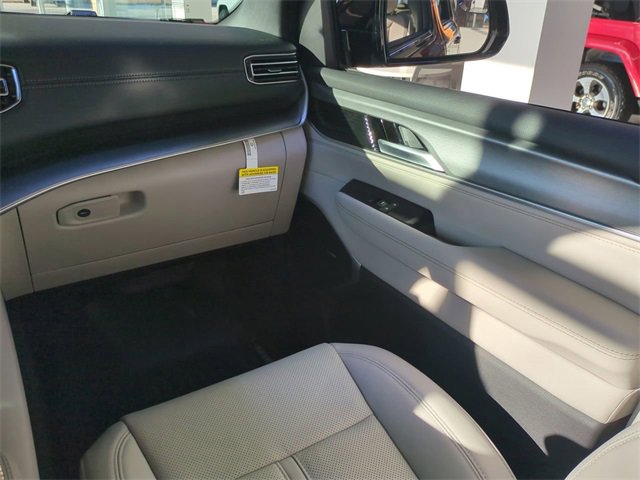 New 2025 Jeep Wagoneer Series II image 16