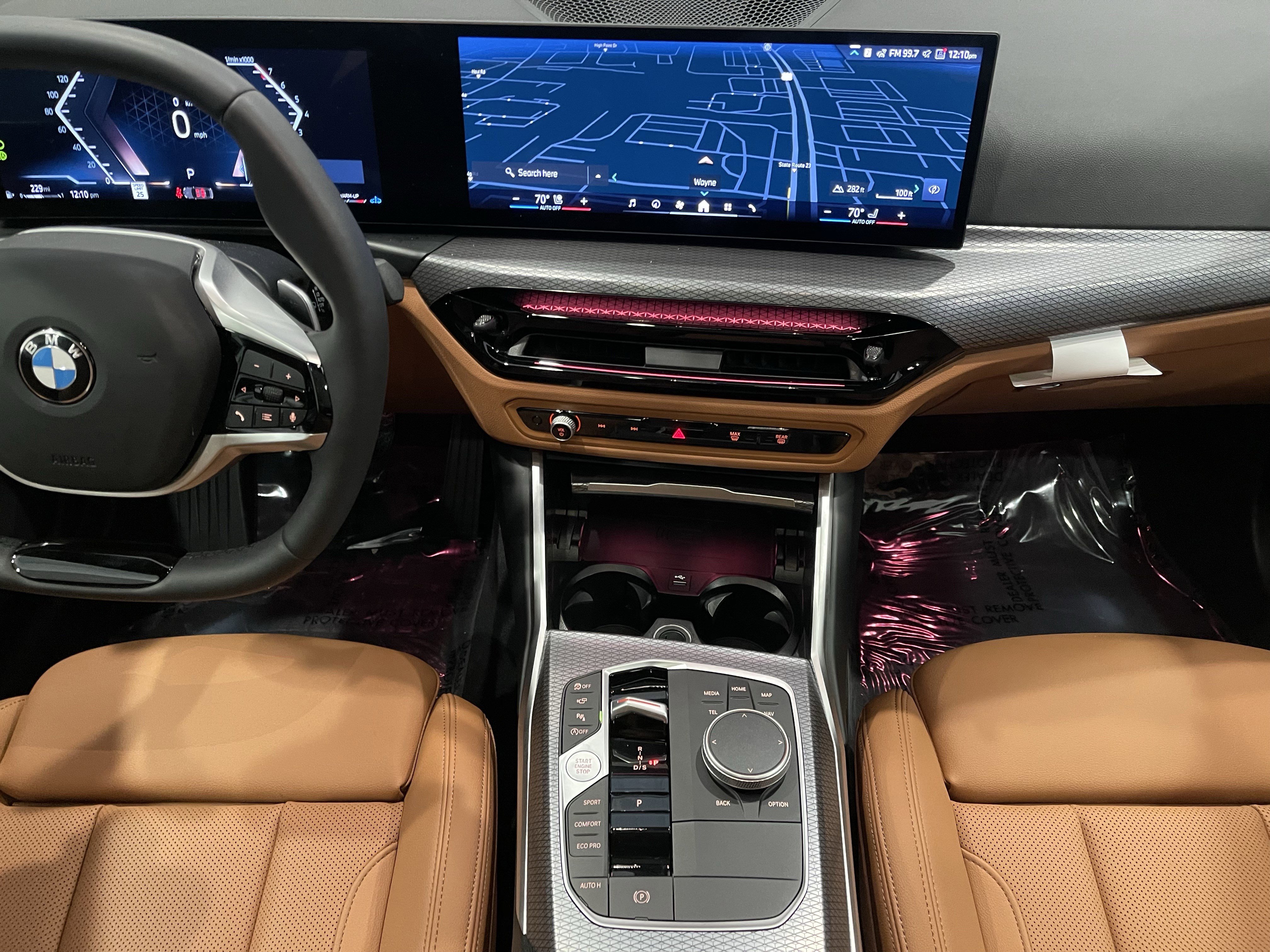 Used 2025 BMW 330i xDrive Sedan w/ M Sport Package image 17