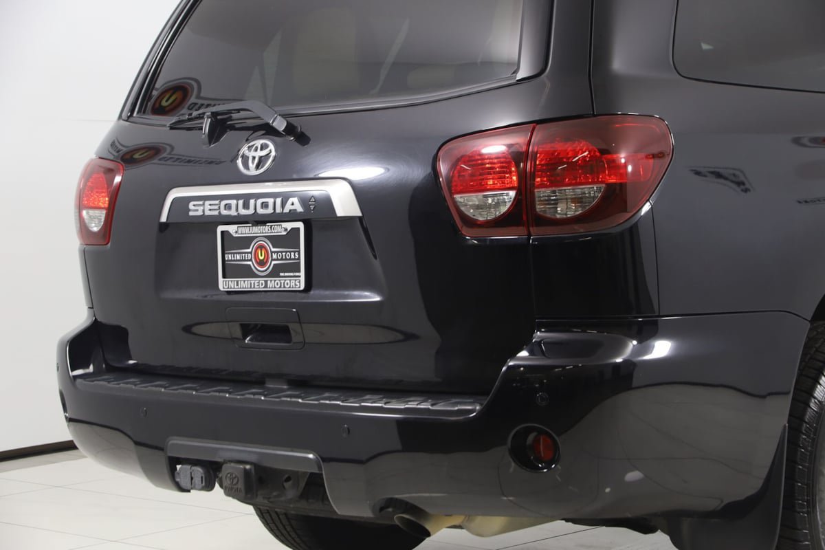 Used 2020 Toyota Sequoia Platinum AWD/4WD image 44