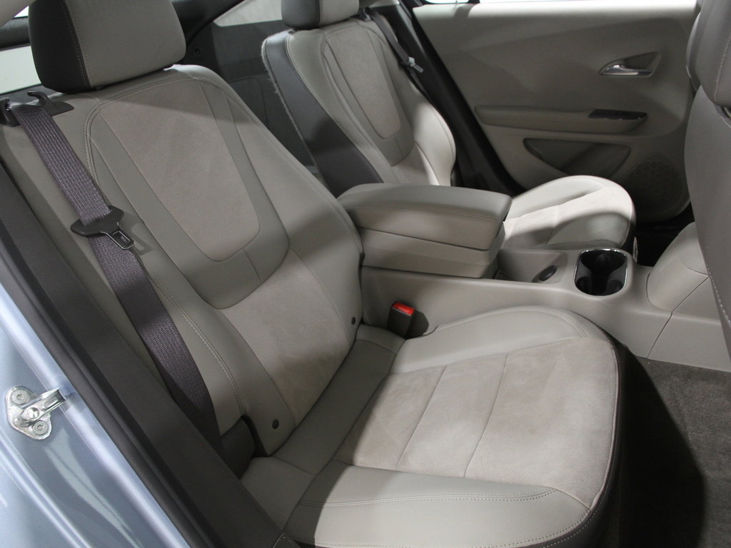 Used 2015 Chevrolet Volt Premium w/ Premium Trim Package image 19