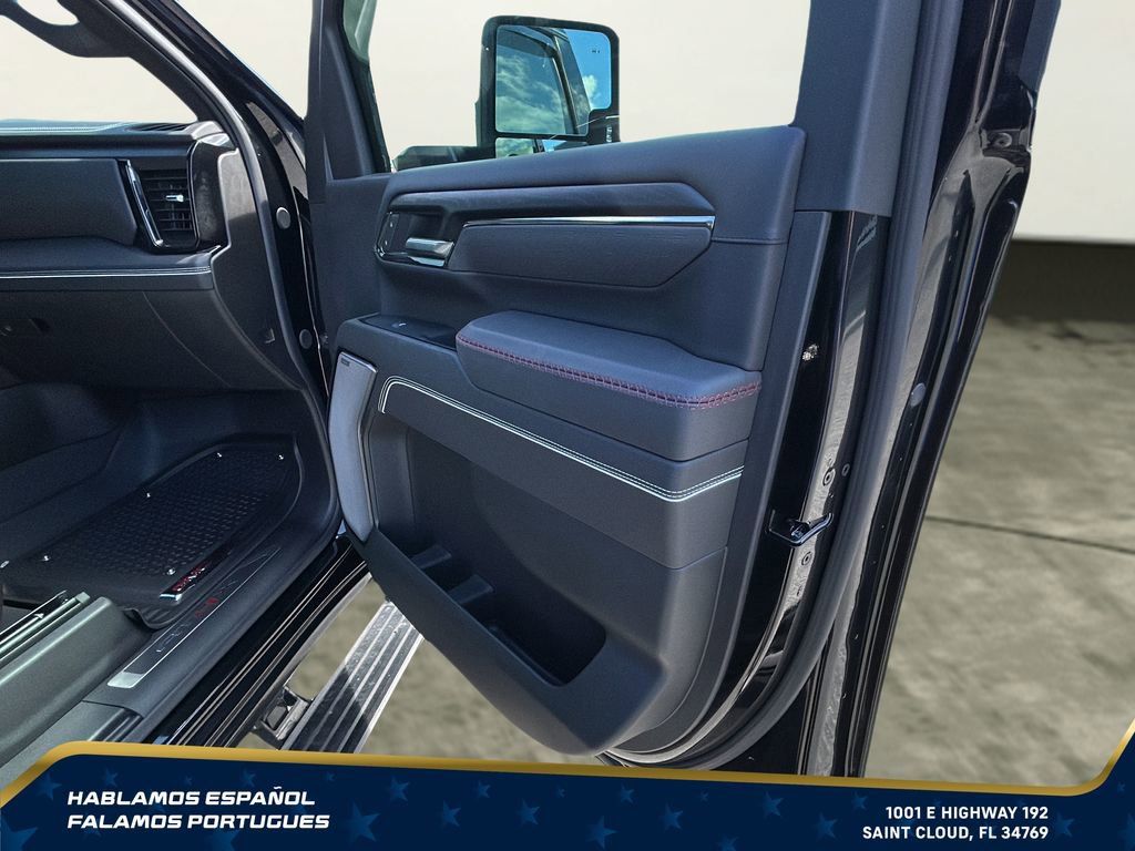 Used 2024 GMC Sierra 2500 AT4X AWD/4WD image 39