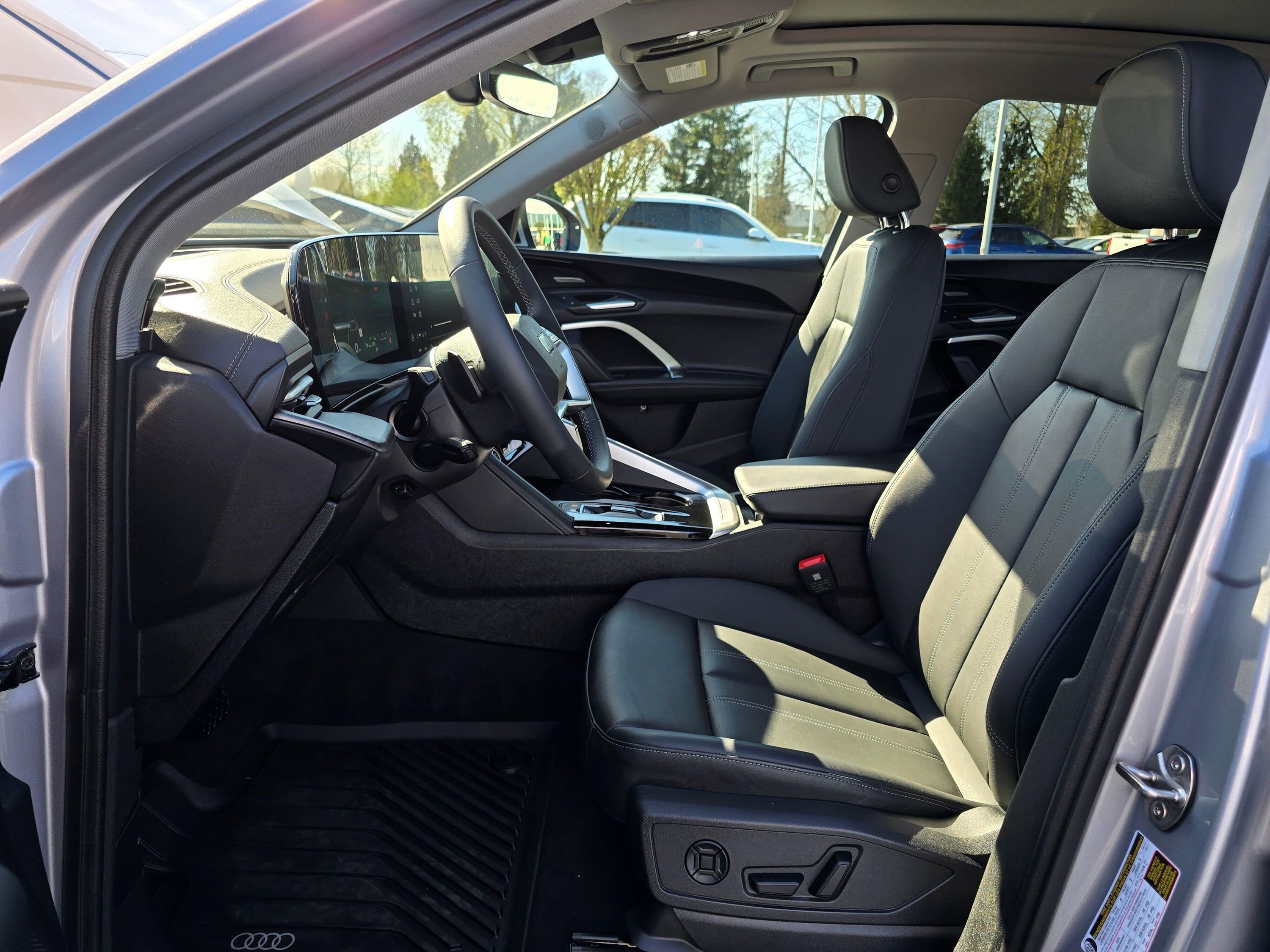 Certified 2025 Audi Q5 Premium w/ Premium Plus AWD/4WD image 12