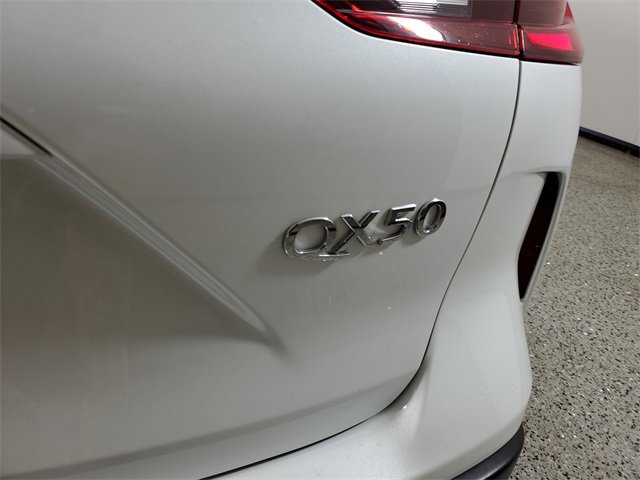 Certified 2024 INFINITI QX50 Luxe image 5