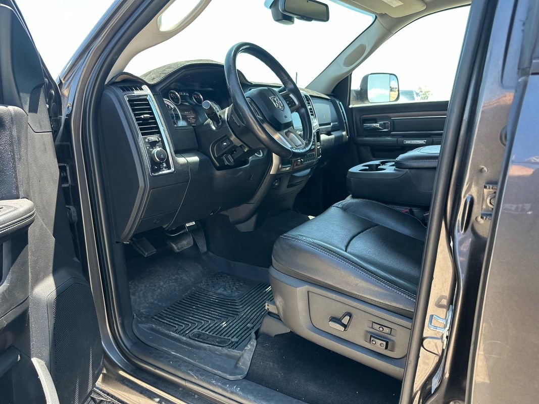 Used 2016 RAM 2500 Laramie w/ Sport Appearance Group AWD/4WD image 33