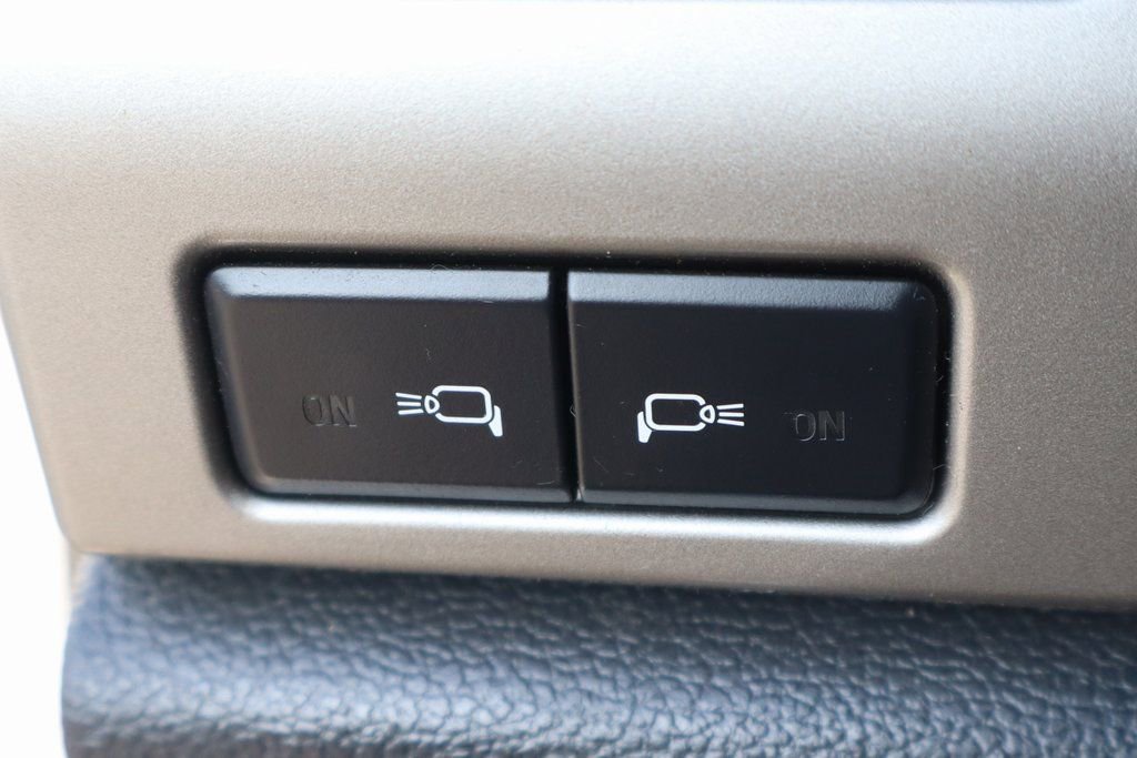 Used 2022 Ford F250 Lariat w/ Tremor Off-Road Package AWD/4WD image 25