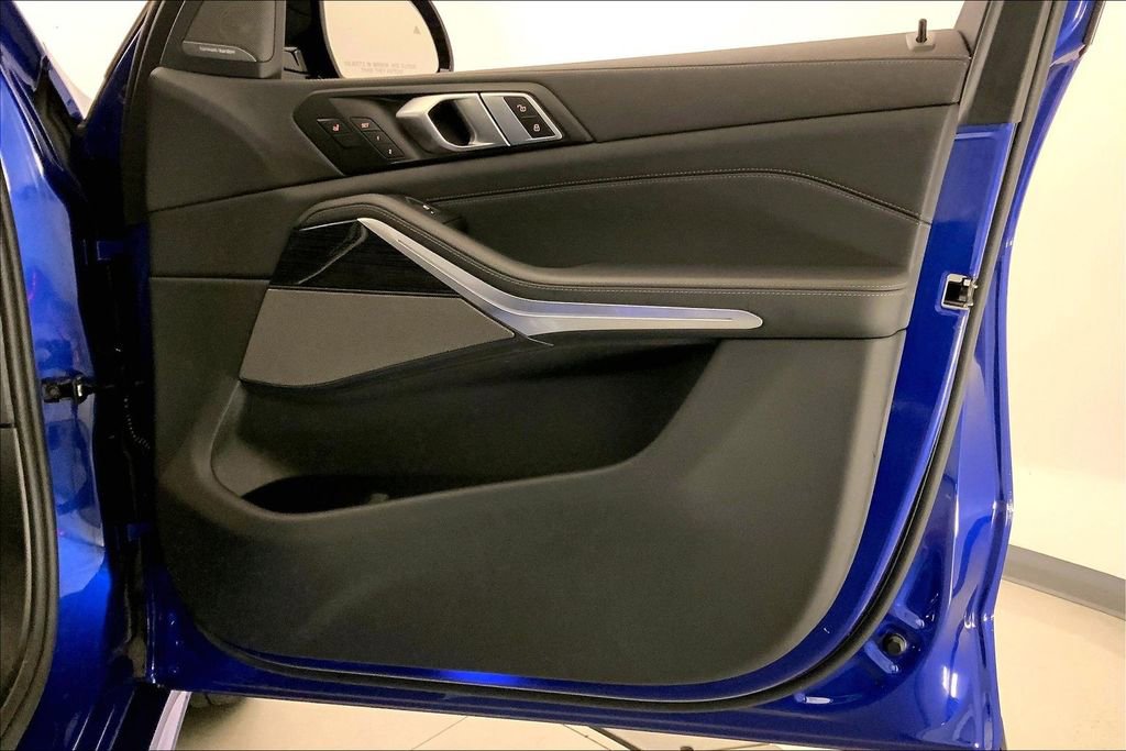 Certified 2026 BMW X7 M60i AWD/4WD image 25
