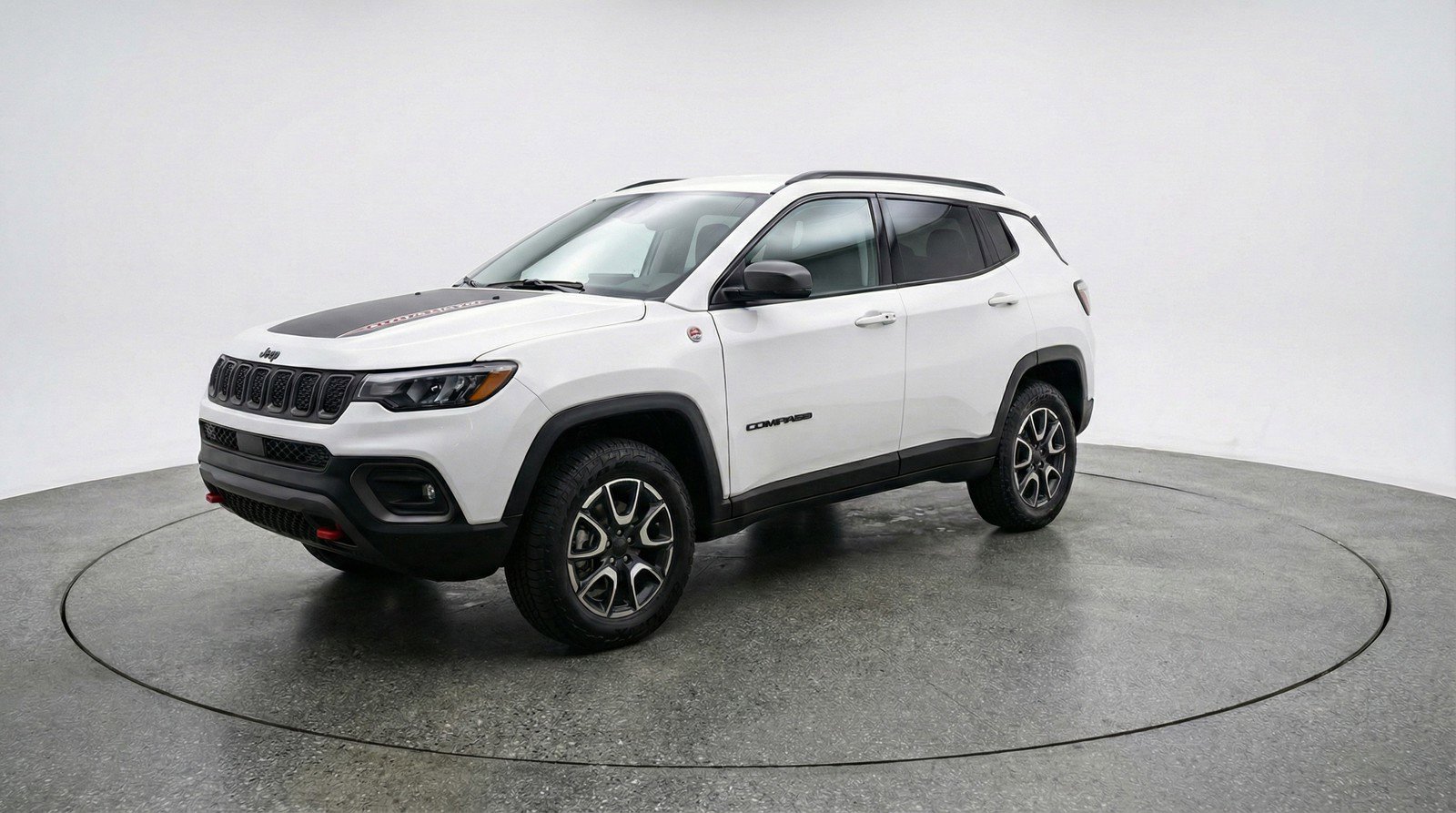 Used 2025 Jeep Compass Trailhawk AWD/4WD image 3