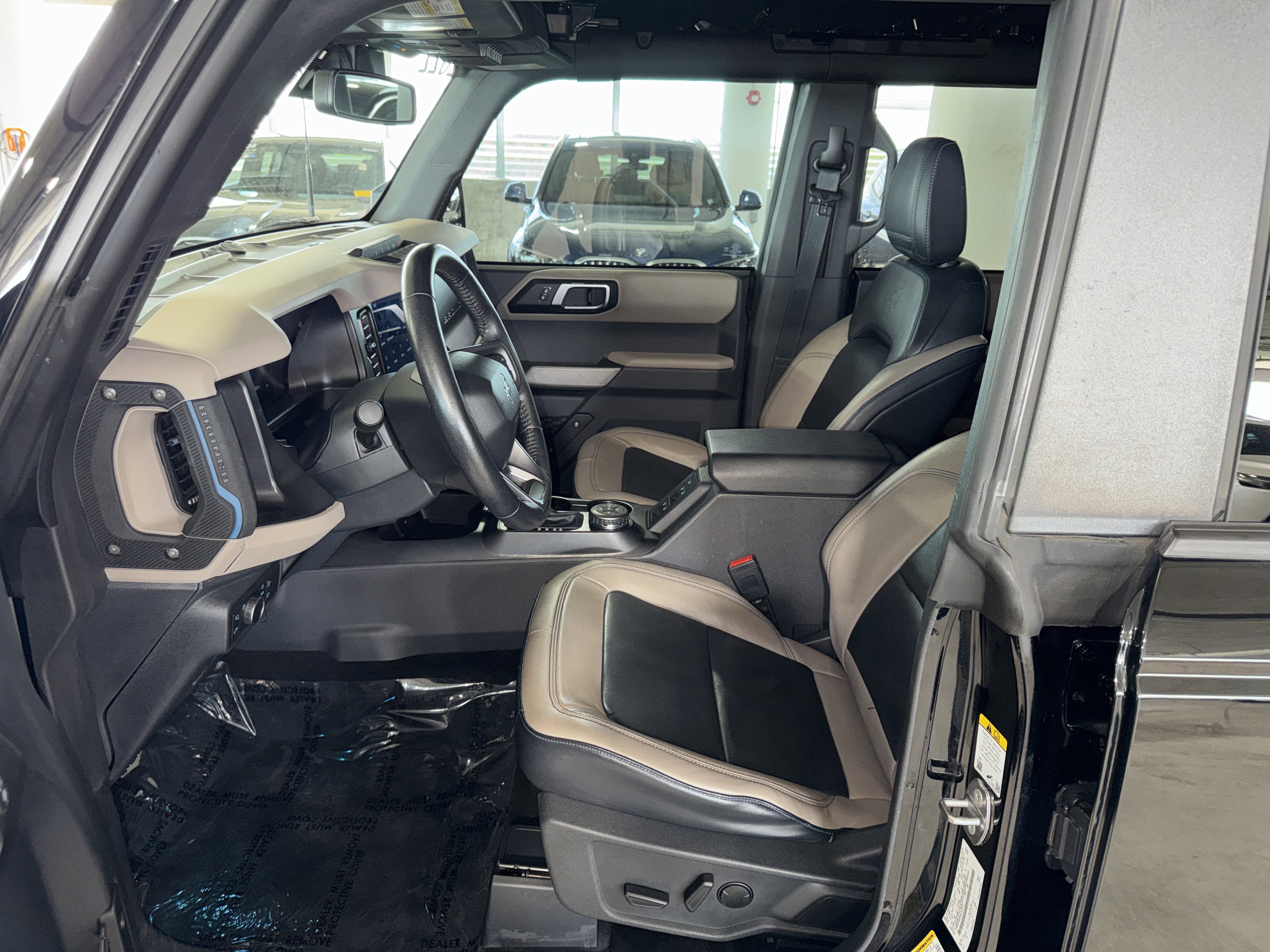 Used 2022 Ford Bronco Wildtrak AWD/4WD image 17