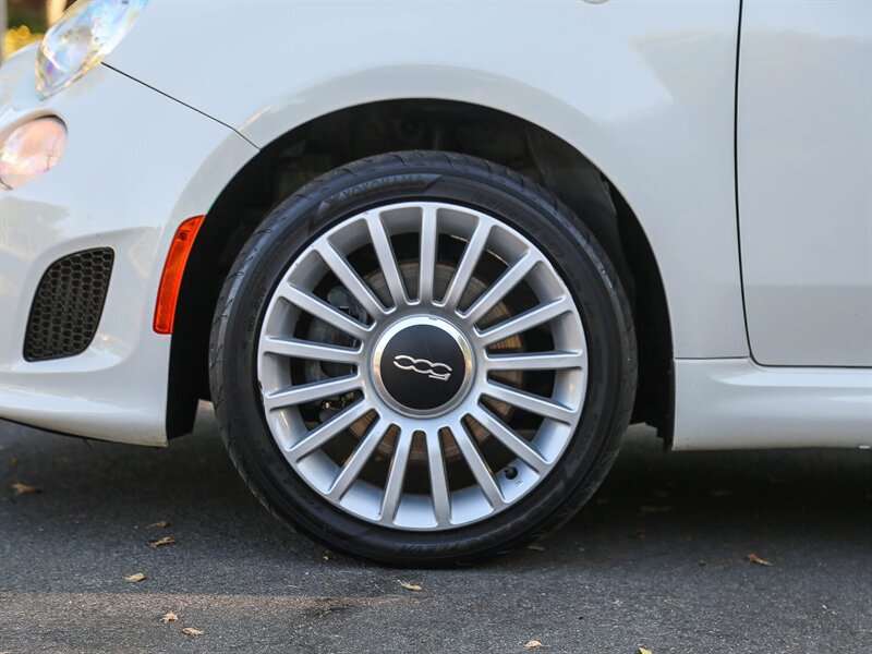 Used 2019 FIAT 500 Lounge FWD image 9
