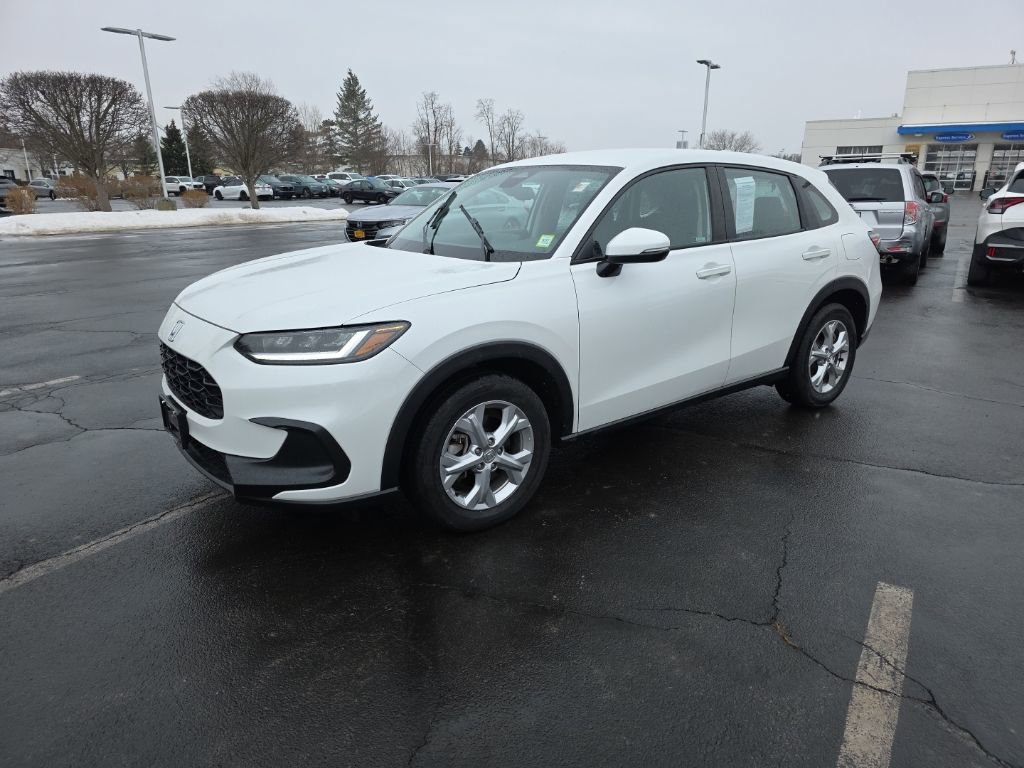 Certified 2023 Honda HR-V LX image 3