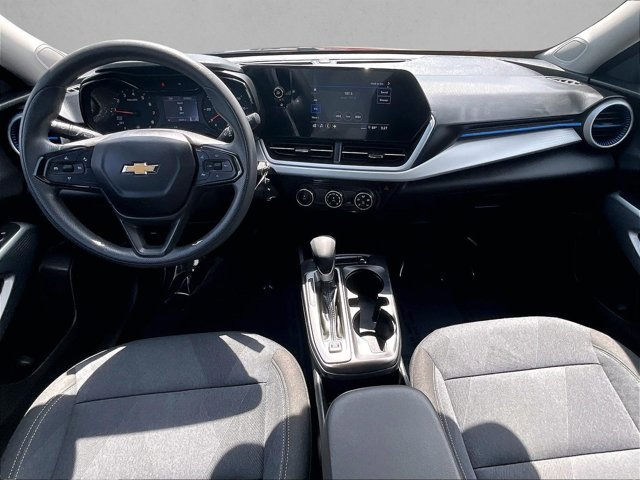Used 2024 Chevrolet Trax LS FWD image 16