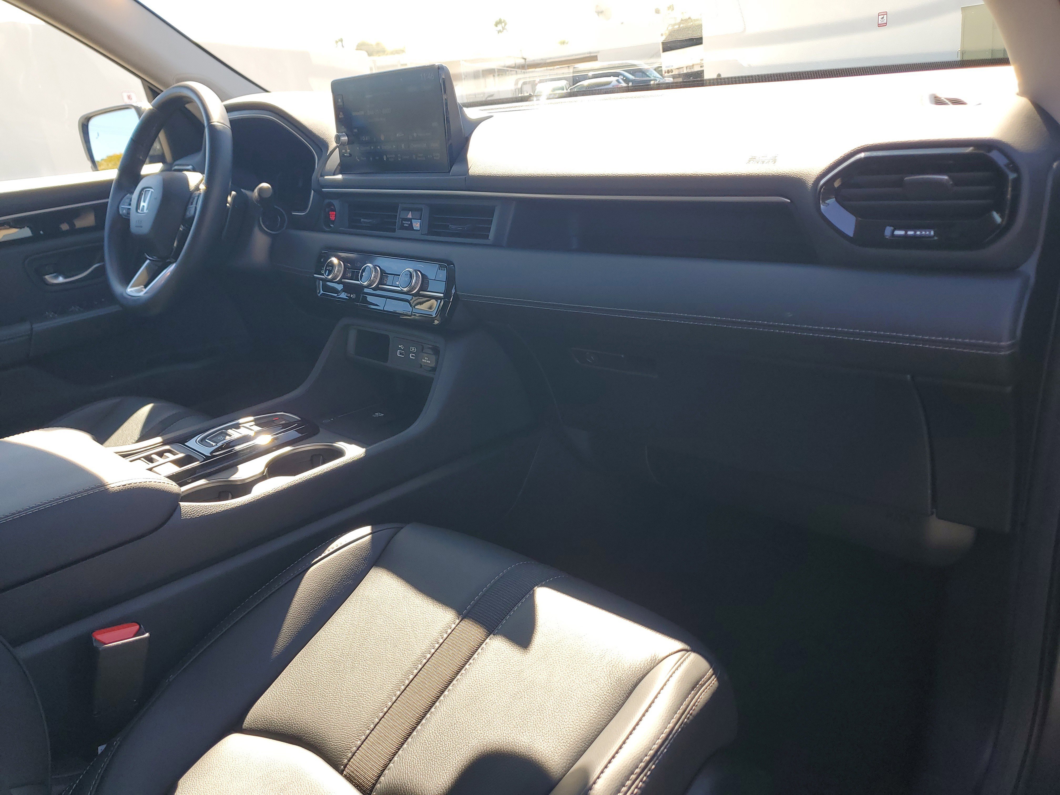 Used 2025 Honda Pilot EX-L image 19