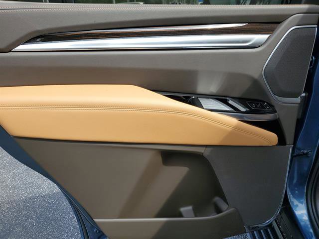 Certified 2025 Cadillac Escalade Premium Luxury image 15