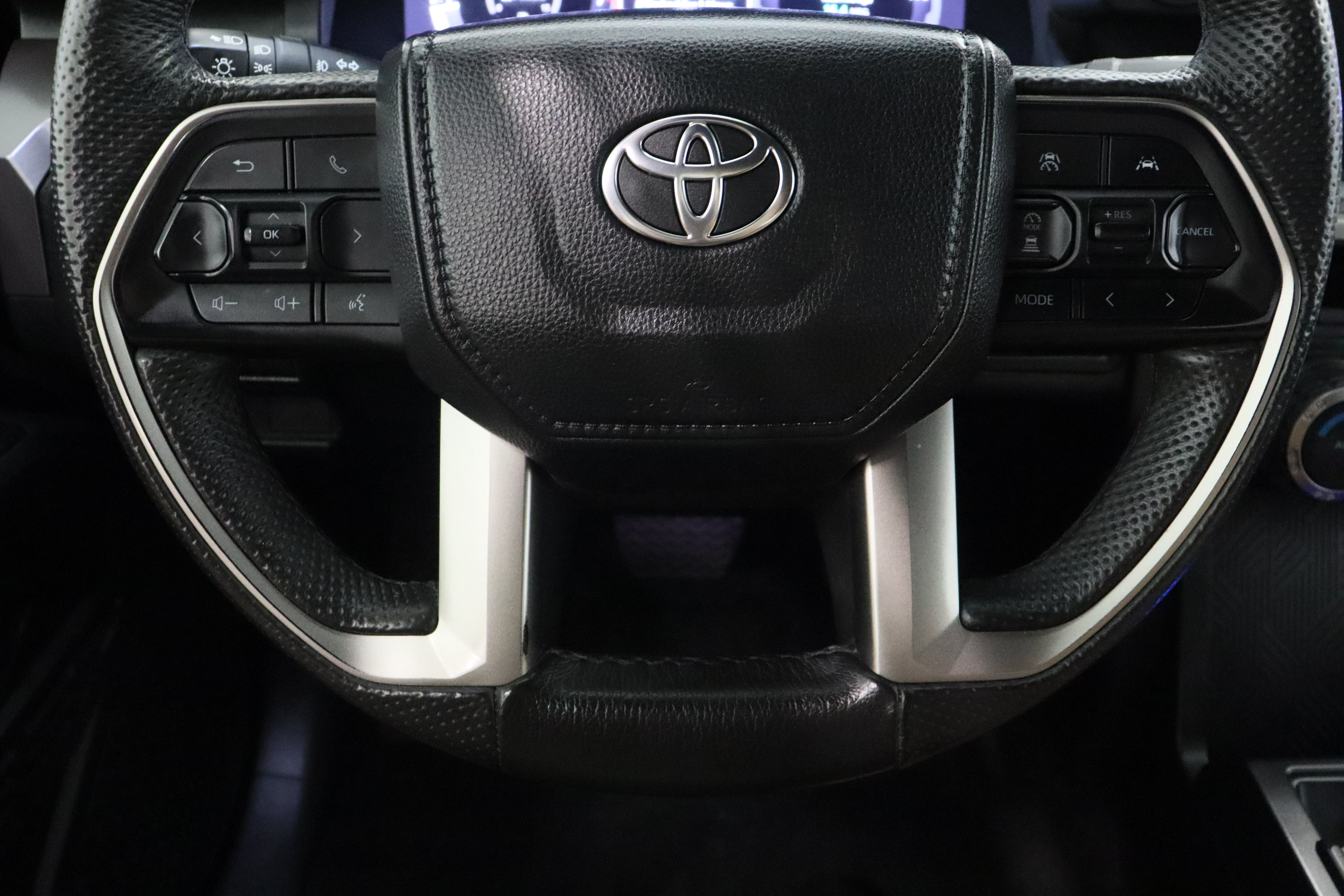 Used 2024 Toyota Tacoma TRD Off-Road AWD/4WD image 24