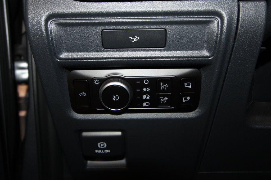 Used 2026 Ford F150 XLT w/ Equipment Group 302A MID AWD/4WD image 9