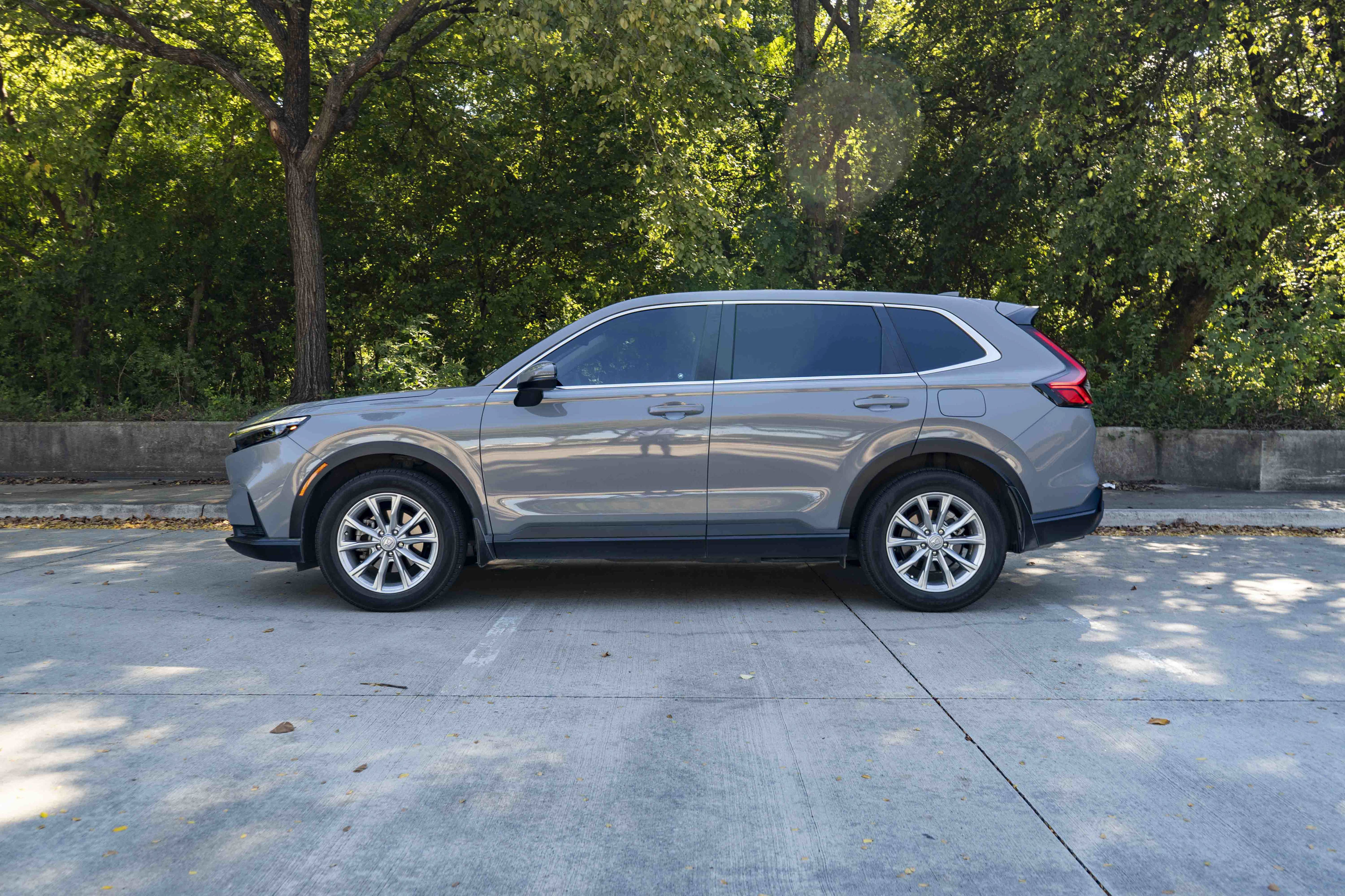 Used 2024 Honda CR-V EX-L image 6