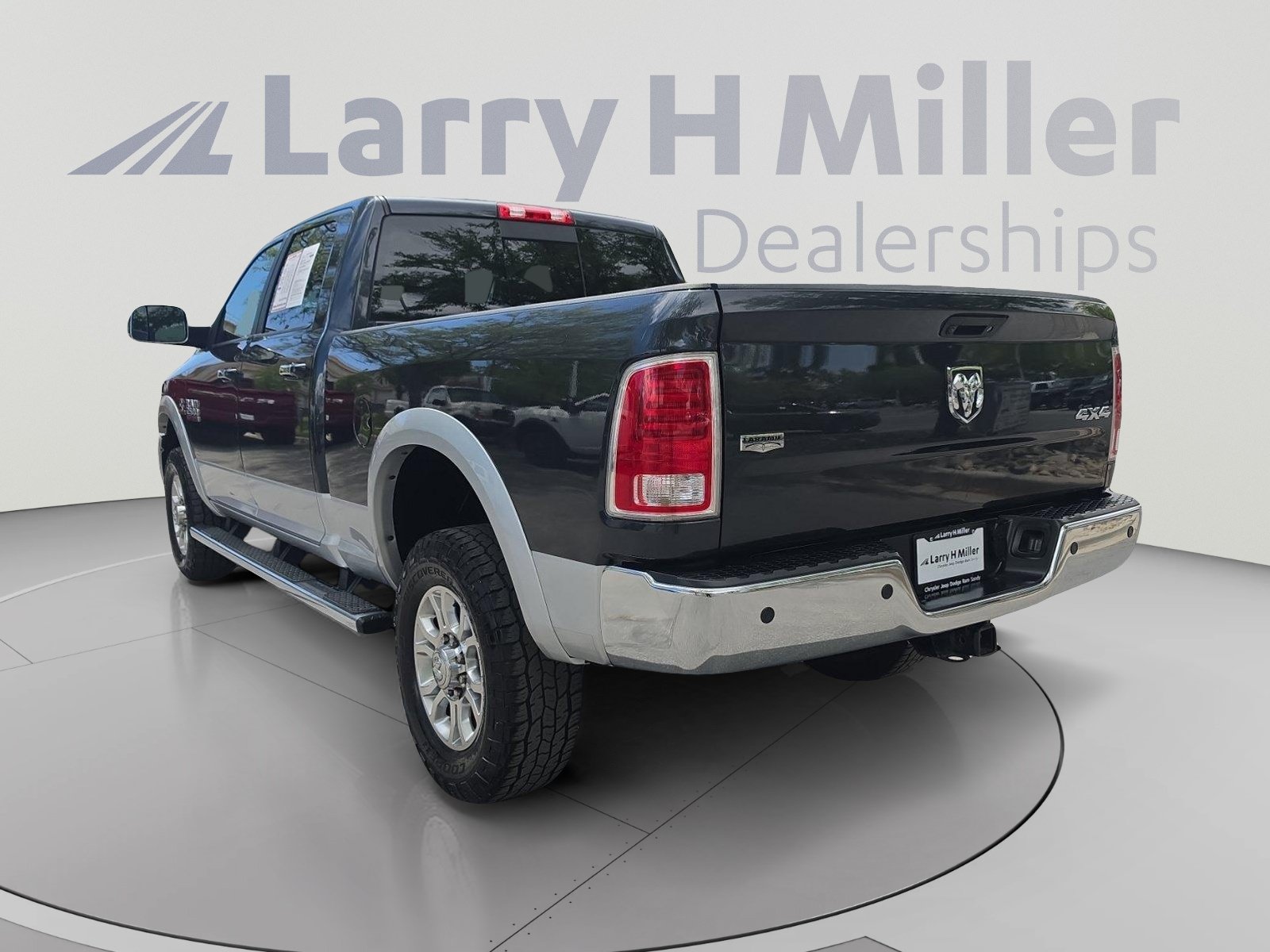 Used 2015 RAM 2500 Laramie AWD/4WD image 3