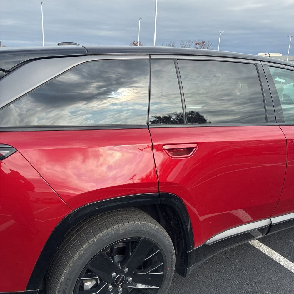 Used 2024 Jeep Wagoneer Launch Edition image 12