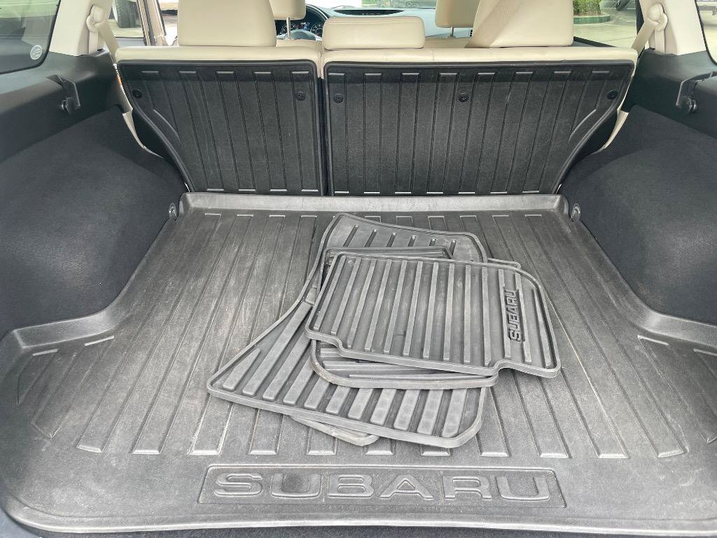 Used 2014 Subaru Outback 3.6R Limited w/ Moonroof Package AWD/4WD image 24