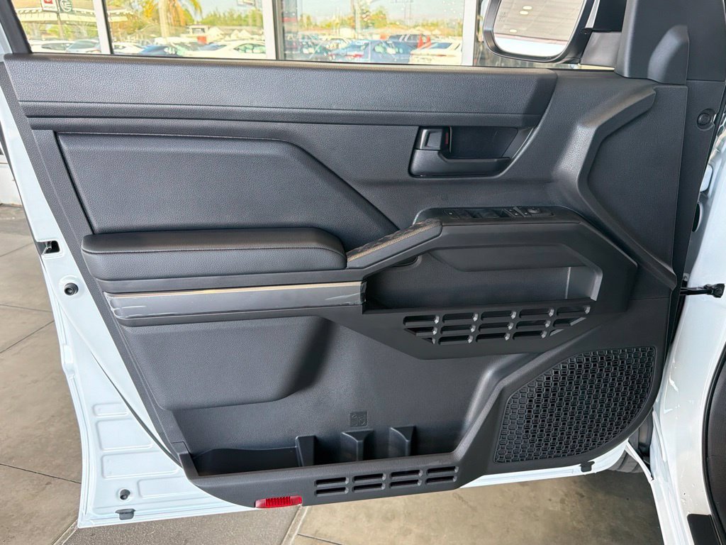 New 2026 Toyota Tacoma SR5 AWD/4WD image 15