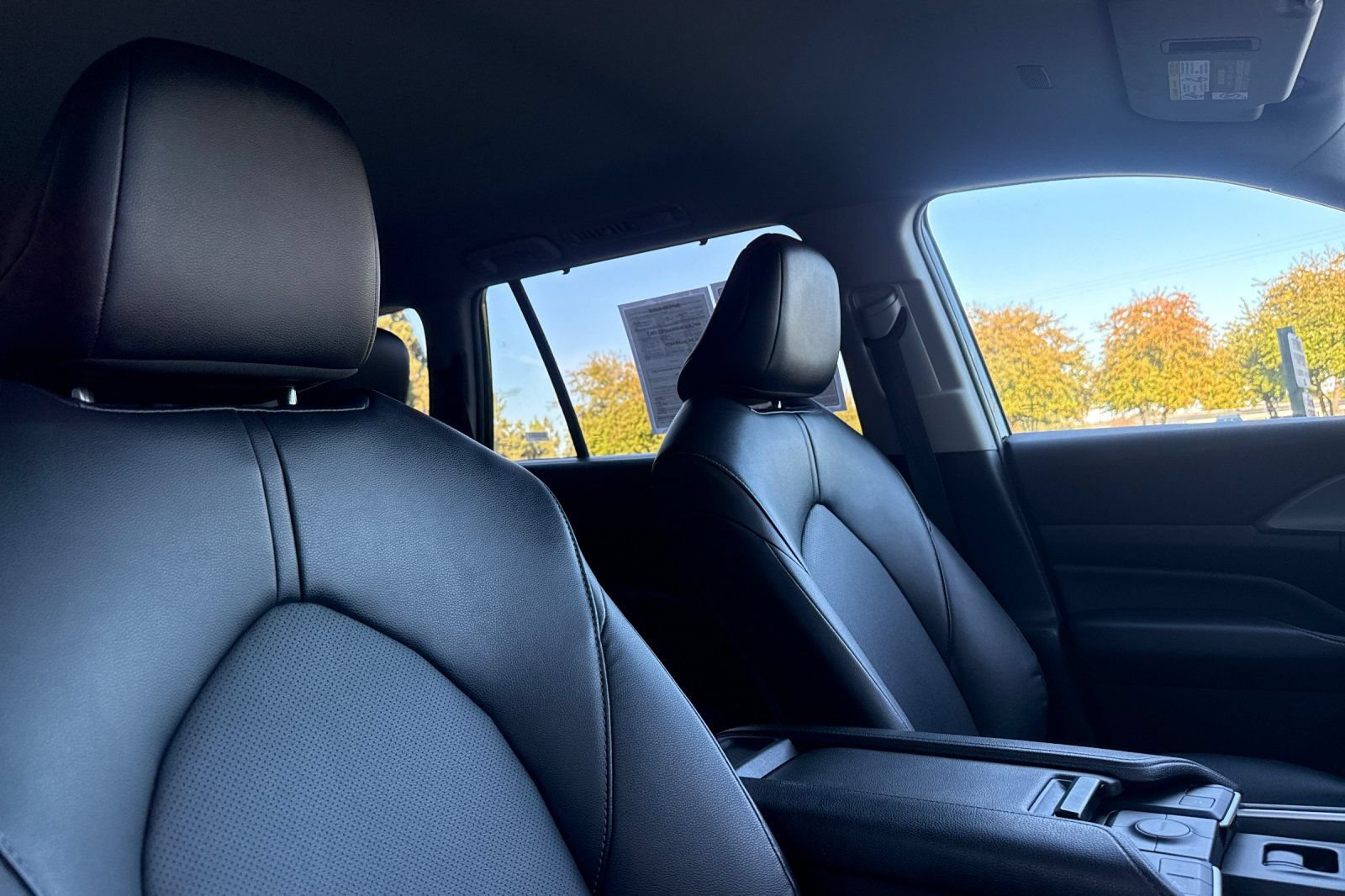 Used 2025 Toyota Grand Highlander AWD image 18