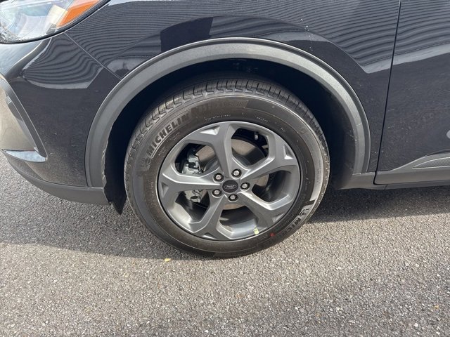 New 2025 Ford Escape ST-Line w/ Equipment Group 301A image 10