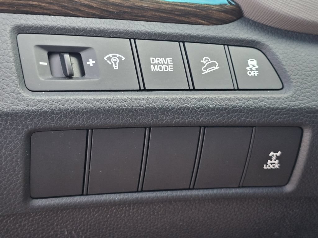 Used 2018 Hyundai Santa Fe Sport AWD/4WD image 6