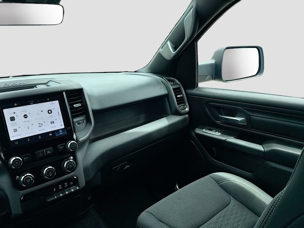 Used 2025 RAM 1500 Warlock AWD/4WD image 25